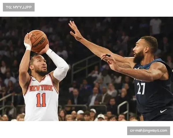 布伦森季前赛出战33分钟砍下31分7板6助带队表现出色